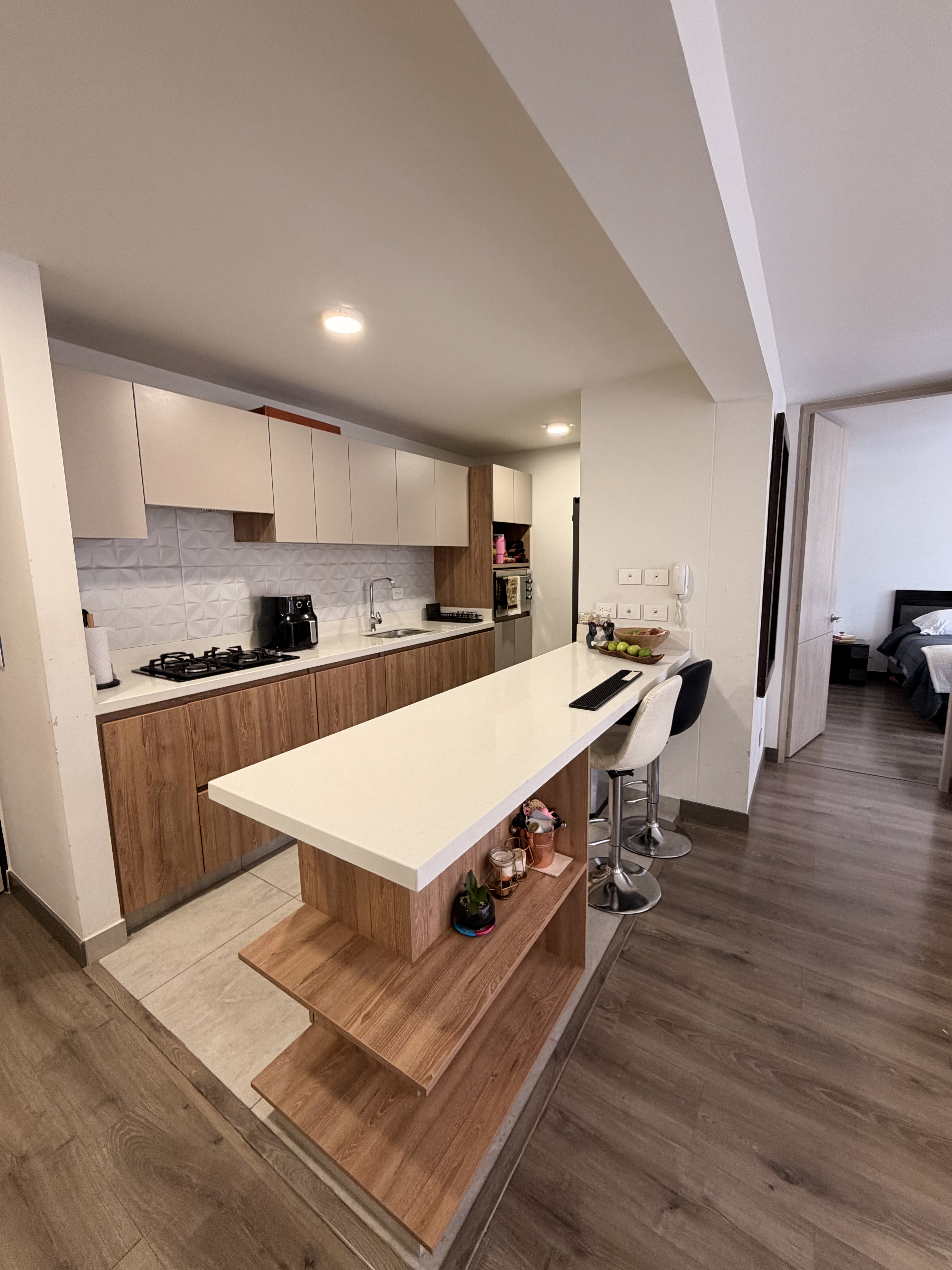 Apartamento en venta en La Felicidad, Bogotá · foto 4 de 16