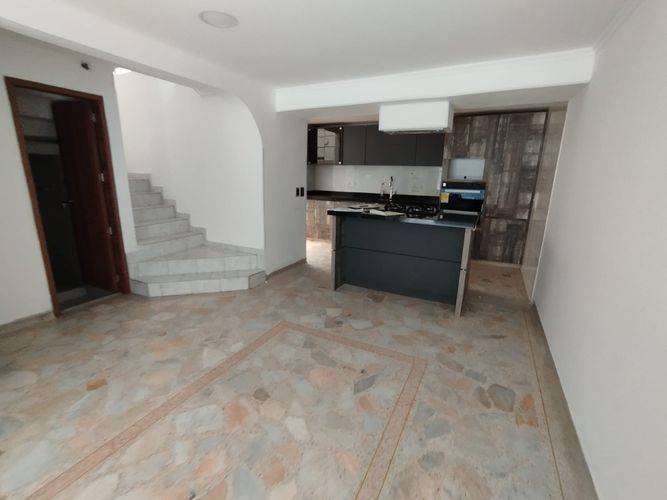 Casa de 3 alcobas en venta en Toledo Plata, Bucaramanga, 100 m² · foto 3 de 10