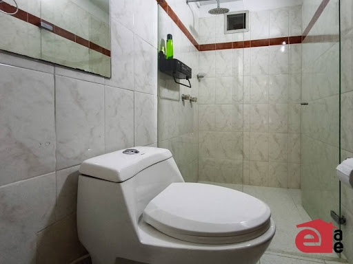 Casa en arriendo en San Lucas, Medellín · foto 6 de 10