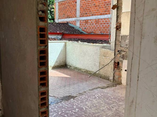 Casa de 13 alcobas en venta en La Magnolia, Envigado, 168 m² · foto 2 de 11