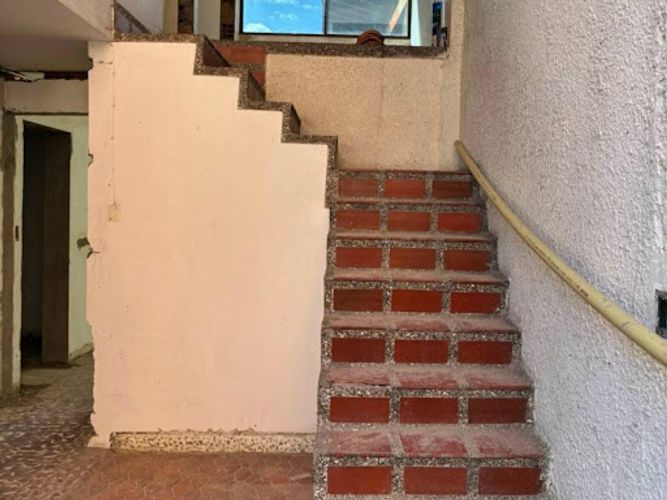 Casa de 13 alcobas en venta en La Magnolia, Envigado, 168 m² · foto 6 de 11