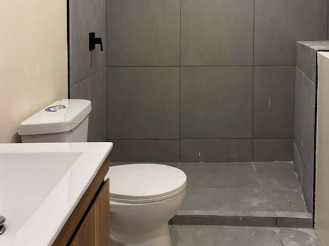 Casa de 13 alcobas en venta en La Magnolia, Envigado, 168 m² · foto 9 de 11
