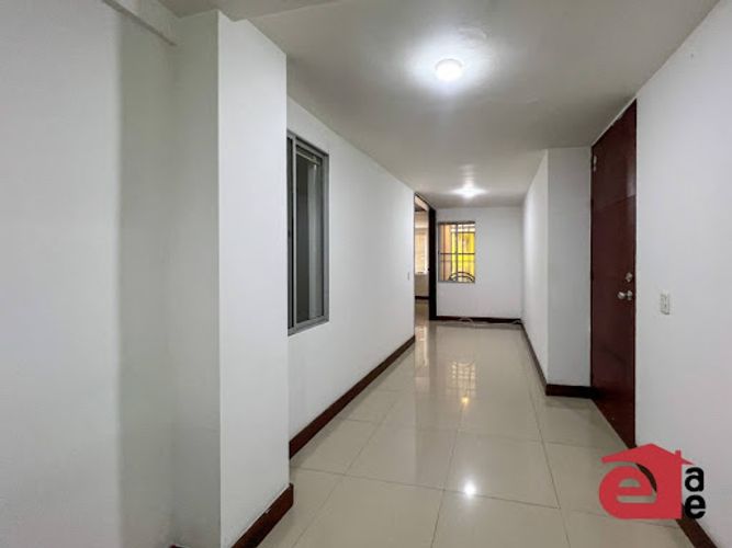 Apartamento de 2 alcobas en arriendo en Los Naranjos, Medellín, 55 m² · foto 4 de 10