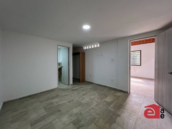Apartamento de 2 alcobas en arriendo en Santa Elena, Medellín, 70 m² · foto 8 de 15
