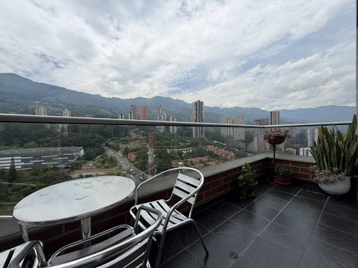 Apartamento en arriendo en Los Balsos, Medellín · foto 15 de 22