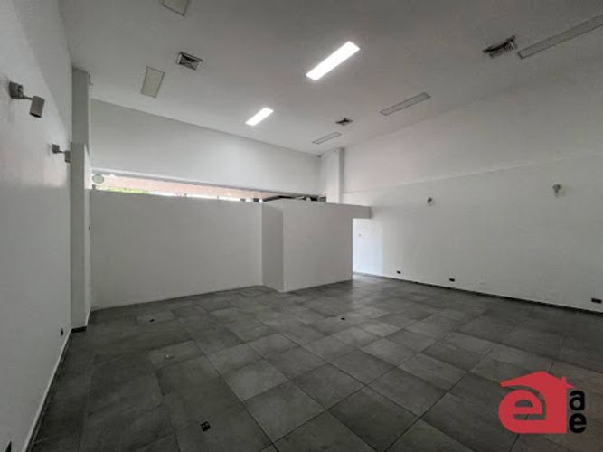 Local en arriendo en Perpetuo Socorro, Medellín, 135 m² · foto 3 de 11