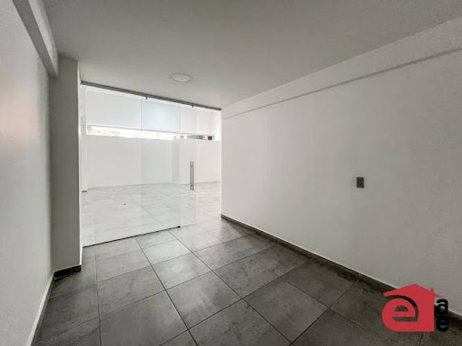 Local en arriendo en Perpetuo Socorro, Medellín, 135 m² · foto 4 de 11