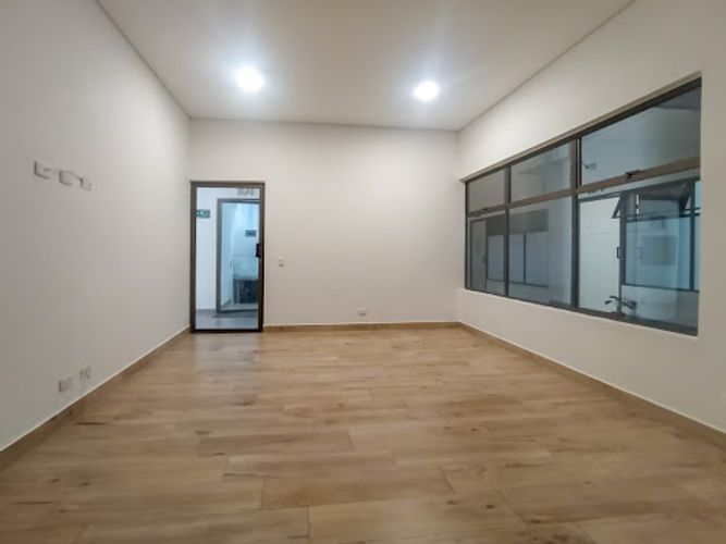 Oficina en arriendo en La Ceja, 24 m² · foto 2 de 8