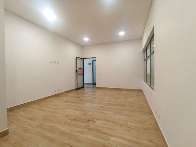 Oficina en arriendo en La Ceja, 24 m² · foto 4 de 8