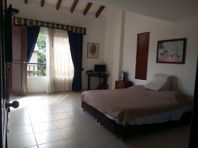 Casa de 4 alcobas en venta en Belen, Ibagué, 214 m² · foto 10 de 18