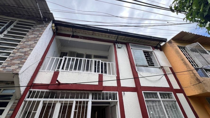 Casa de 4 alcobas en venta en Ub. Chicala, Ibagué, 54 m² · foto 2 de 24