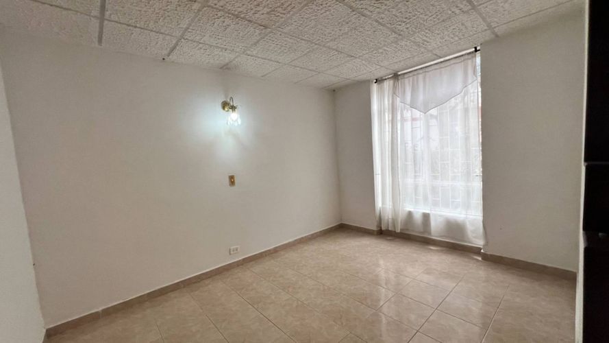 Casa de 4 alcobas en venta en Ub. Chicala, Ibagué, 54 m² · foto 11 de 24
