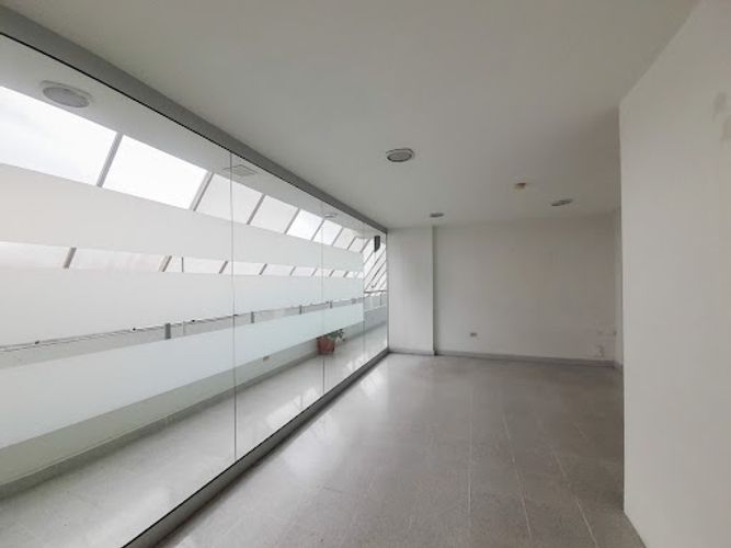 Oficina en arriendo en Zona Centro, Envigado, 27 m² · foto 2 de 8