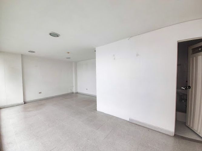 Oficina en arriendo en Zona Centro, Envigado, 27 m² · foto 3 de 8