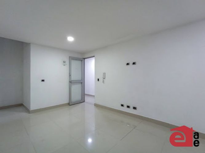 Oficina en arriendo en El Dorado, Envigado, 14 m² · foto 3 de 6