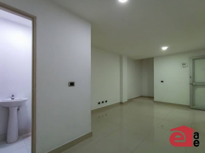Oficina en arriendo en El Dorado, Envigado, 14 m² · foto 4 de 6