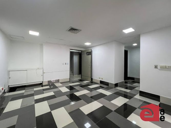 Oficina en arriendo en Villa Carlota, Medellín, 123 m² · foto 5 de 12