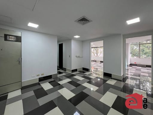 Oficina en arriendo en Villa Carlota, Medellín, 123 m² · foto 7 de 12