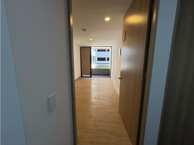 Apartaestudio en venta en San Nicolas, La Ceja, 83 m² · foto 4 de 24