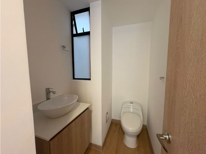 Apartaestudio en venta en San Nicolas, La Ceja, 83 m² · foto 7 de 24