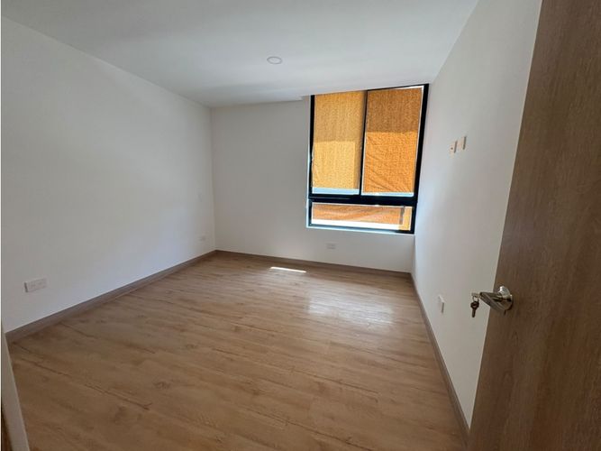 Apartaestudio en venta en San Nicolas, La Ceja, 83 m² · foto 8 de 24
