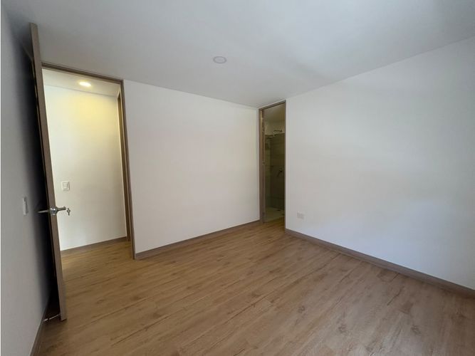 Apartaestudio en venta en San Nicolas, La Ceja, 83 m² · foto 9 de 24