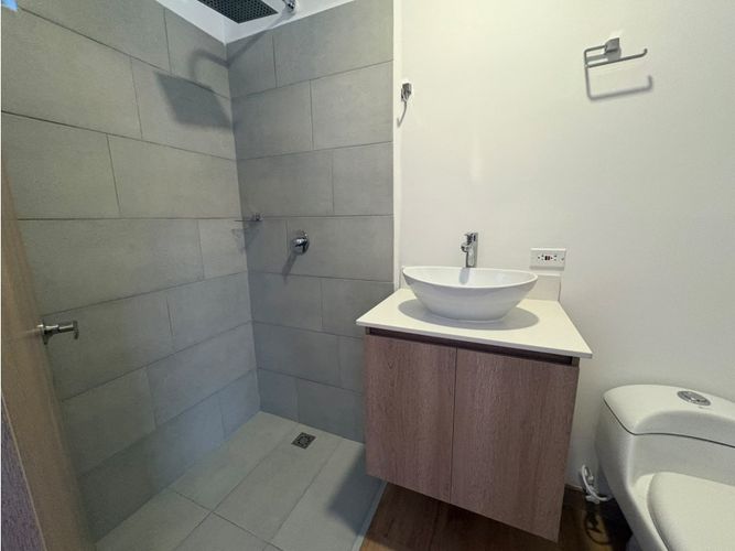 Apartaestudio en venta en San Nicolas, La Ceja, 83 m² · foto 11 de 24