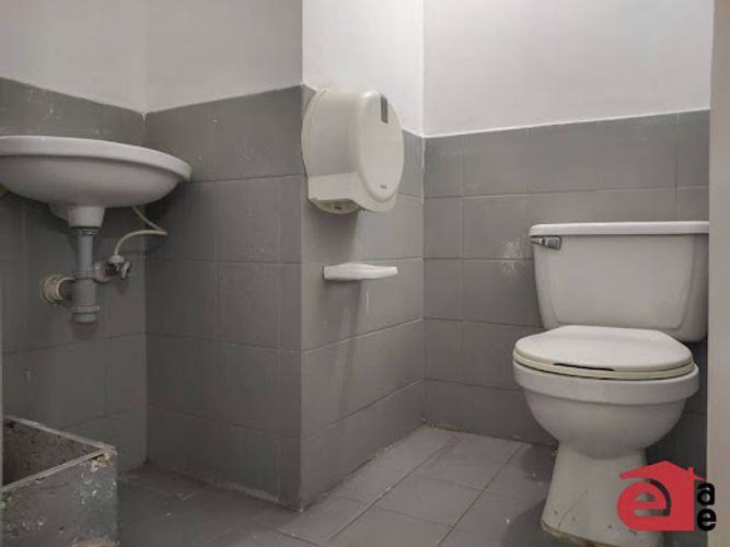 Oficina en arriendo en Zona Centro, Envigado, 30 m² · foto 3 de 4