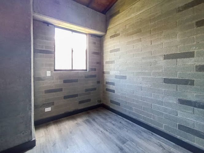 Apartamento de 3 alcobas en venta en La Milagrosa, La Ceja, 70 m² · foto 9 de 16