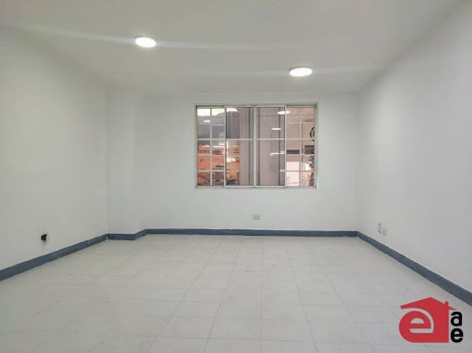 Oficina en arriendo en Zona Centro, Envigado, 30 m² · foto 2 de 8