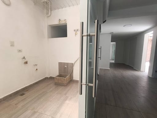 Local en arriendo en San Marcos, Envigado, 177 m² · foto 9 de 11