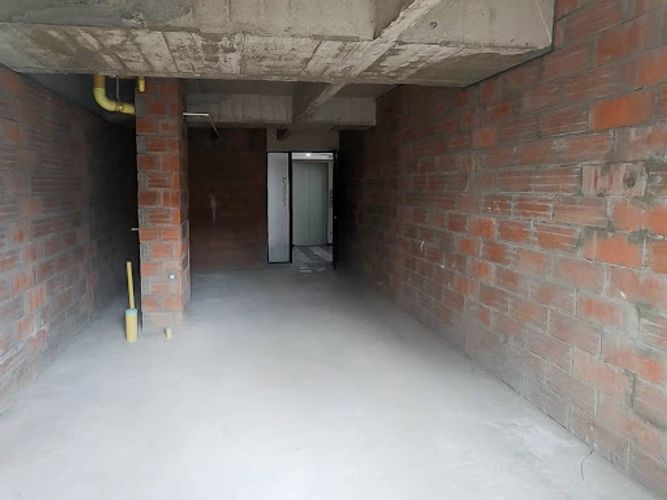 Oficina en arriendo en El Dorado, Envigado, 50 m² · foto 2 de 3