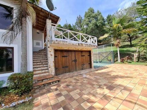 Casa de 5 alcobas en venta en San Jose, Guarne · foto 13 de 24