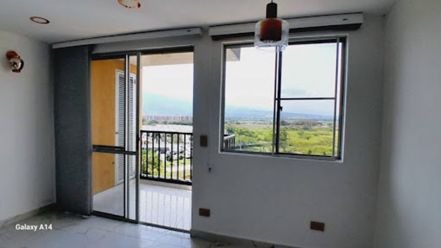 Apartamento de 3 alcobas en venta en Cr. La Arboleda, Jamundí, 62 m² · foto 5 de 24