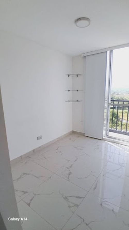Apartamento de 3 alcobas en venta en Cr. La Arboleda, Jamundí, 62 m² · foto 17 de 24