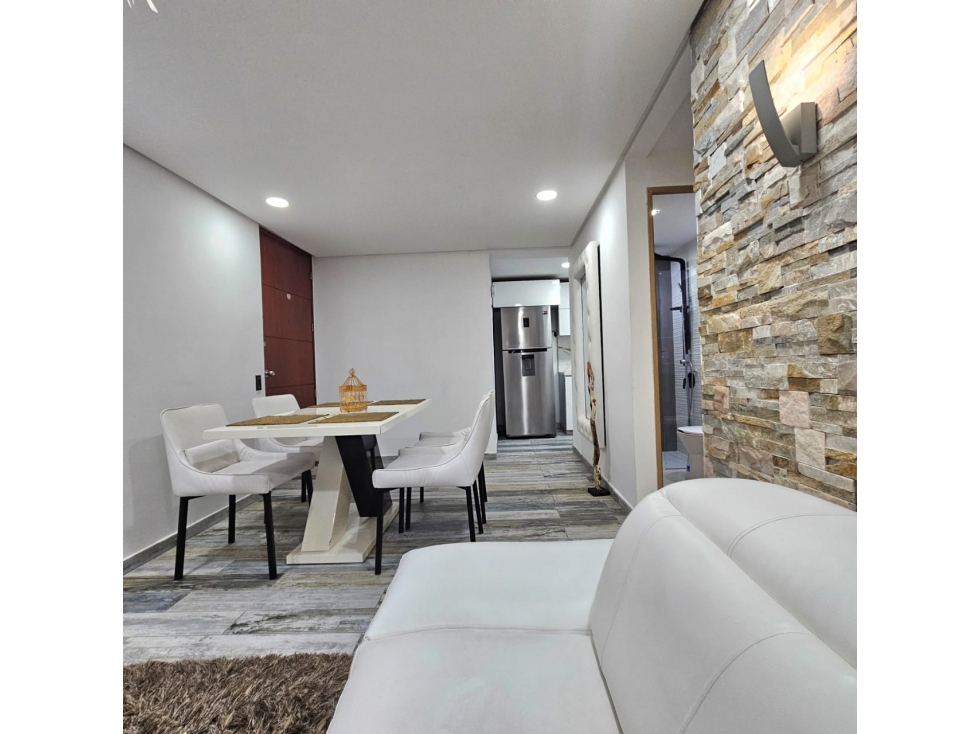Apartamento en venta en Los Naranjos, Medellín · foto 3 de 17