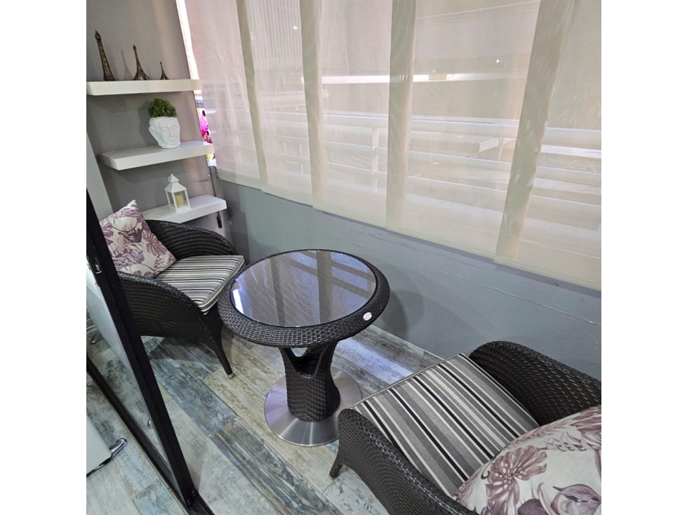 Apartamento en venta en Los Naranjos, Medellín · foto 4 de 17