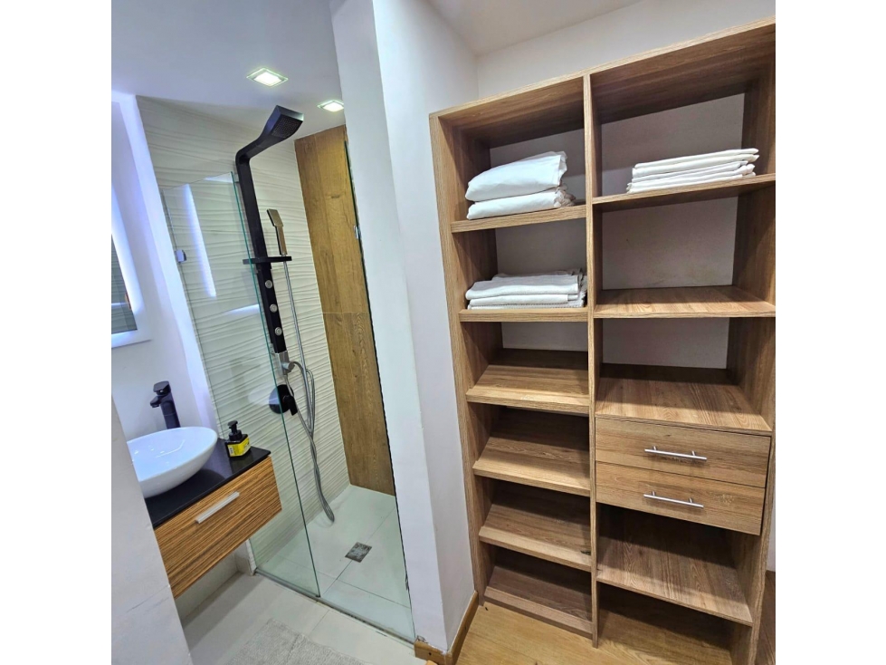 Apartamento en venta en Los Naranjos, Medellín · foto 13 de 17
