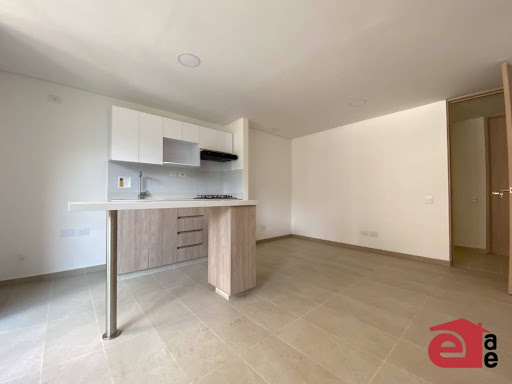 Apartamento en arriendo en Loma De San Jose, Sabaneta · foto 2 de 14