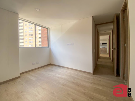 Apartamento en arriendo en Loma De San Jose, Sabaneta · foto 3 de 14