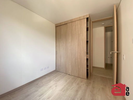 Apartamento en arriendo en Loma De San Jose, Sabaneta · foto 4 de 14