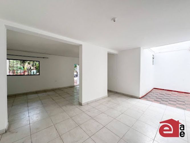 Casa de 4 alcobas en arriendo en Noel, Medellín, 137 m² · foto 2 de 15