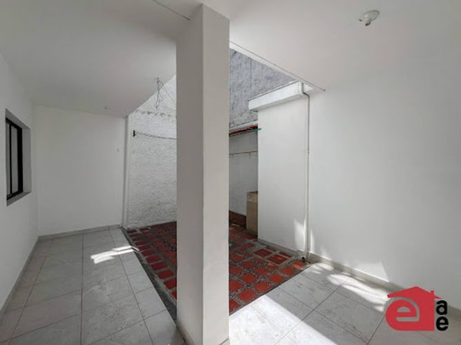 Casa de 4 alcobas en arriendo en Noel, Medellín, 137 m² · foto 4 de 15