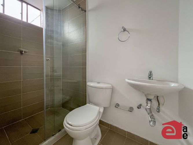 Casa de 4 alcobas en arriendo en Noel, Medellín, 137 m² · foto 11 de 15
