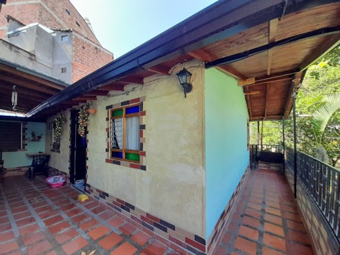 Casa de 4 alcobas en venta en La Mina, Envigado, 120 m² · foto 14 de 15
