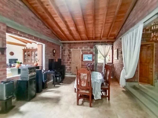 Finca en venta en Santa Elena, Medellín, 366 m² · foto 3 de 24