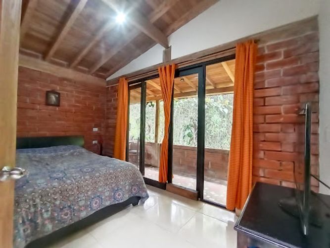 Finca en venta en Santa Elena, Medellín, 366 m² · foto 10 de 24