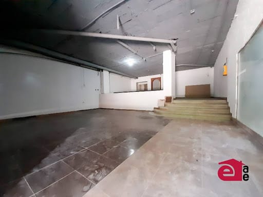Local en arriendo en Villa Nueva, Medellín, 144 m² · foto 2 de 9