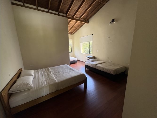 Casa de 5 alcobas en venta en La Mosquita, Rionegro, 350 m² · foto 8 de 20