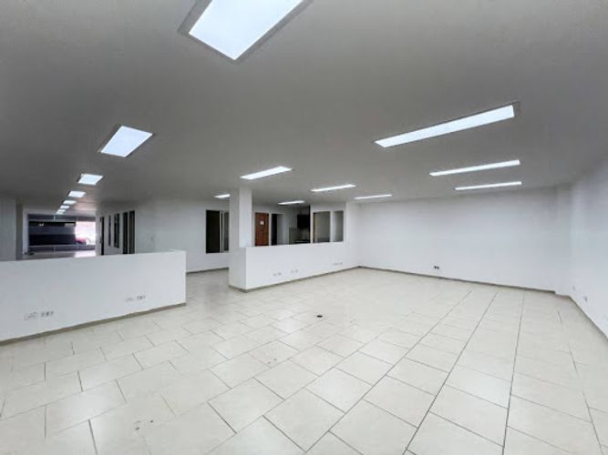 Local en arriendo en Obrero, Itagüí, 195 m² · foto 3 de 19